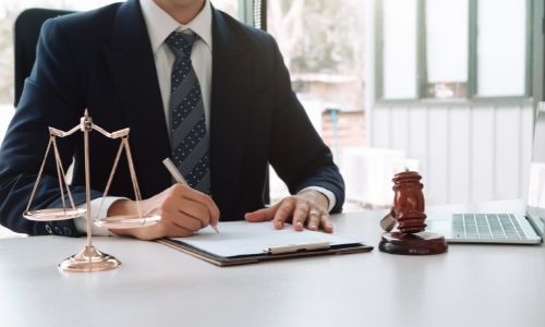 Quand et pourquoi peut-on faire appel à un avocat ?